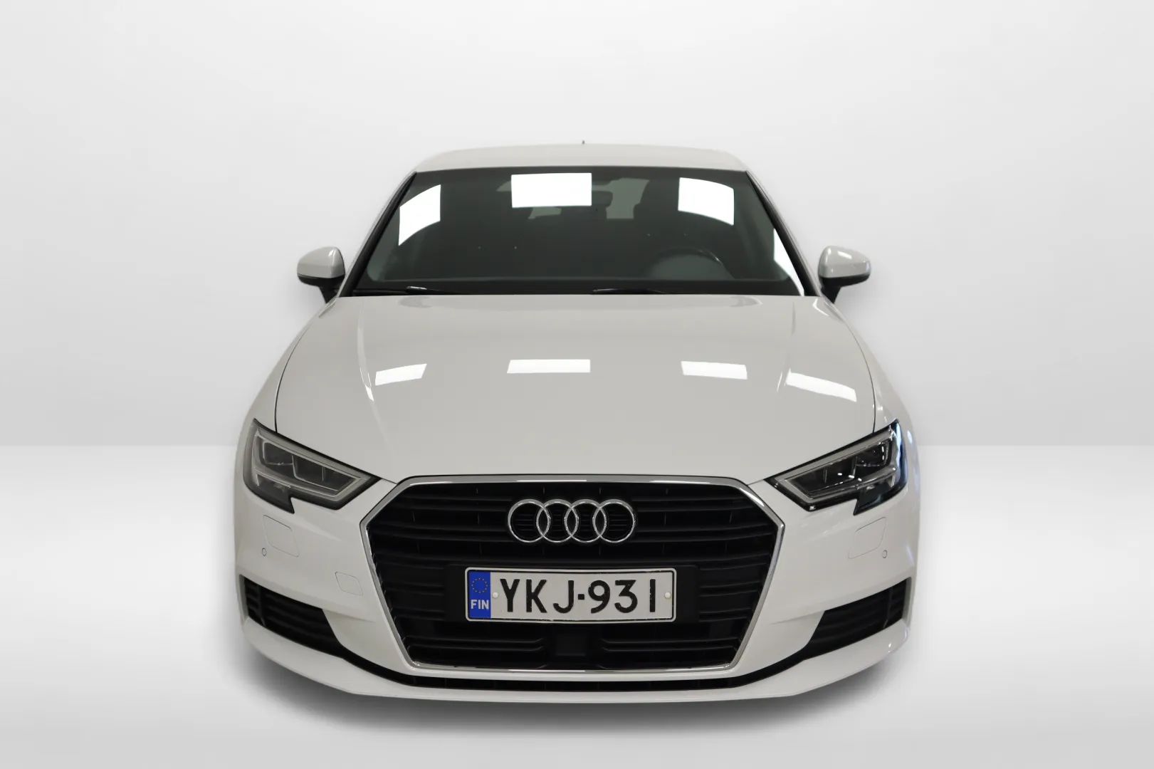 AUDI A3 YKJ-931 carousel image