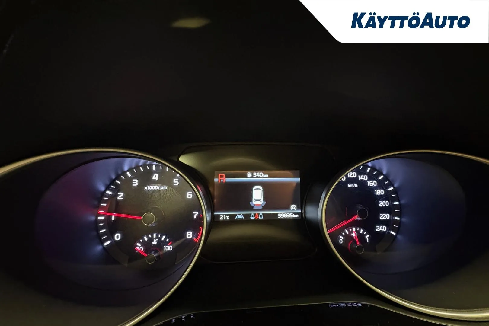 KIA Ceed YLN-245 carousel image