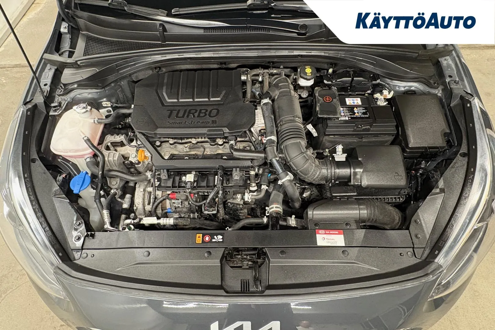 KIA Ceed YLN-245 carousel image