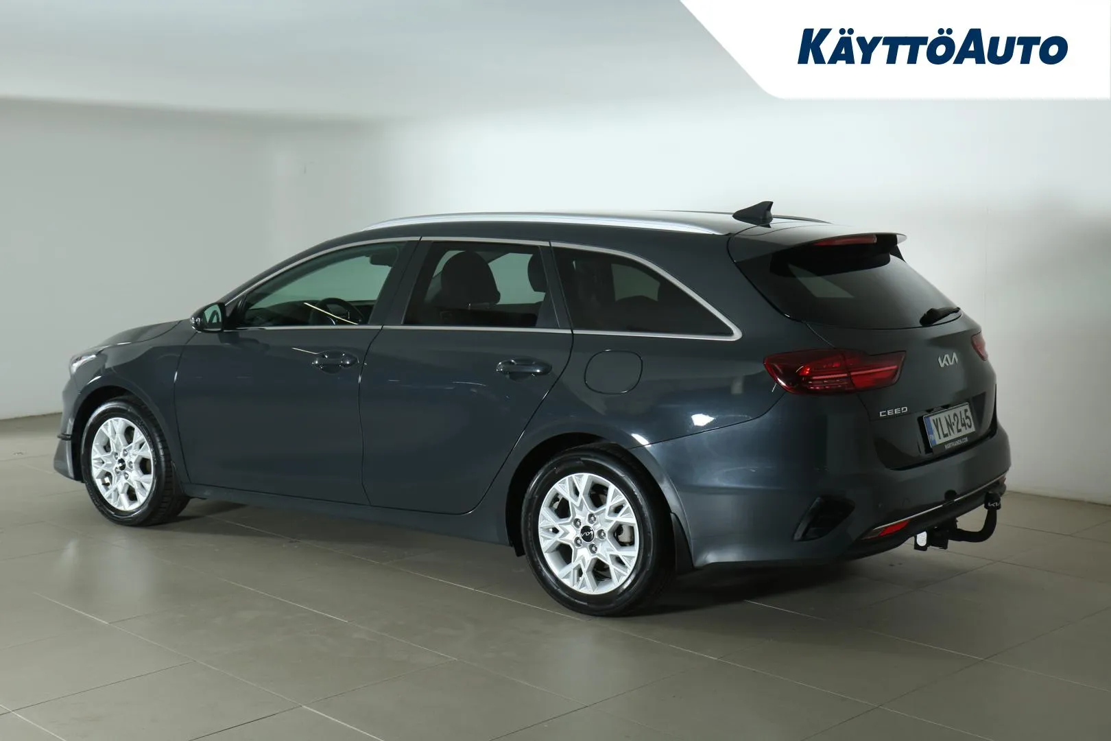 KIA Ceed YLN-245 carousel image