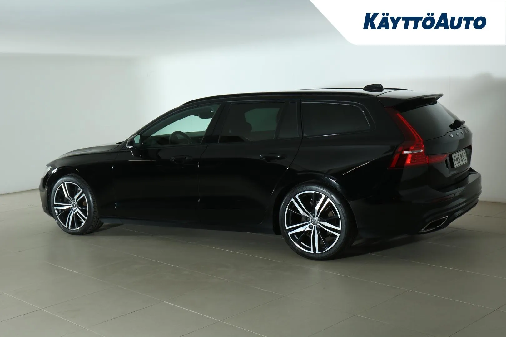 VOLVO V60 FNS-842 carousel image
