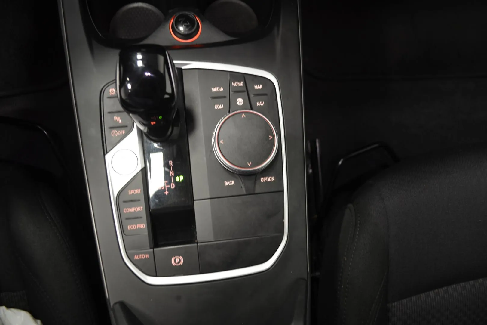 BMW 118 IPE-543 carousel image