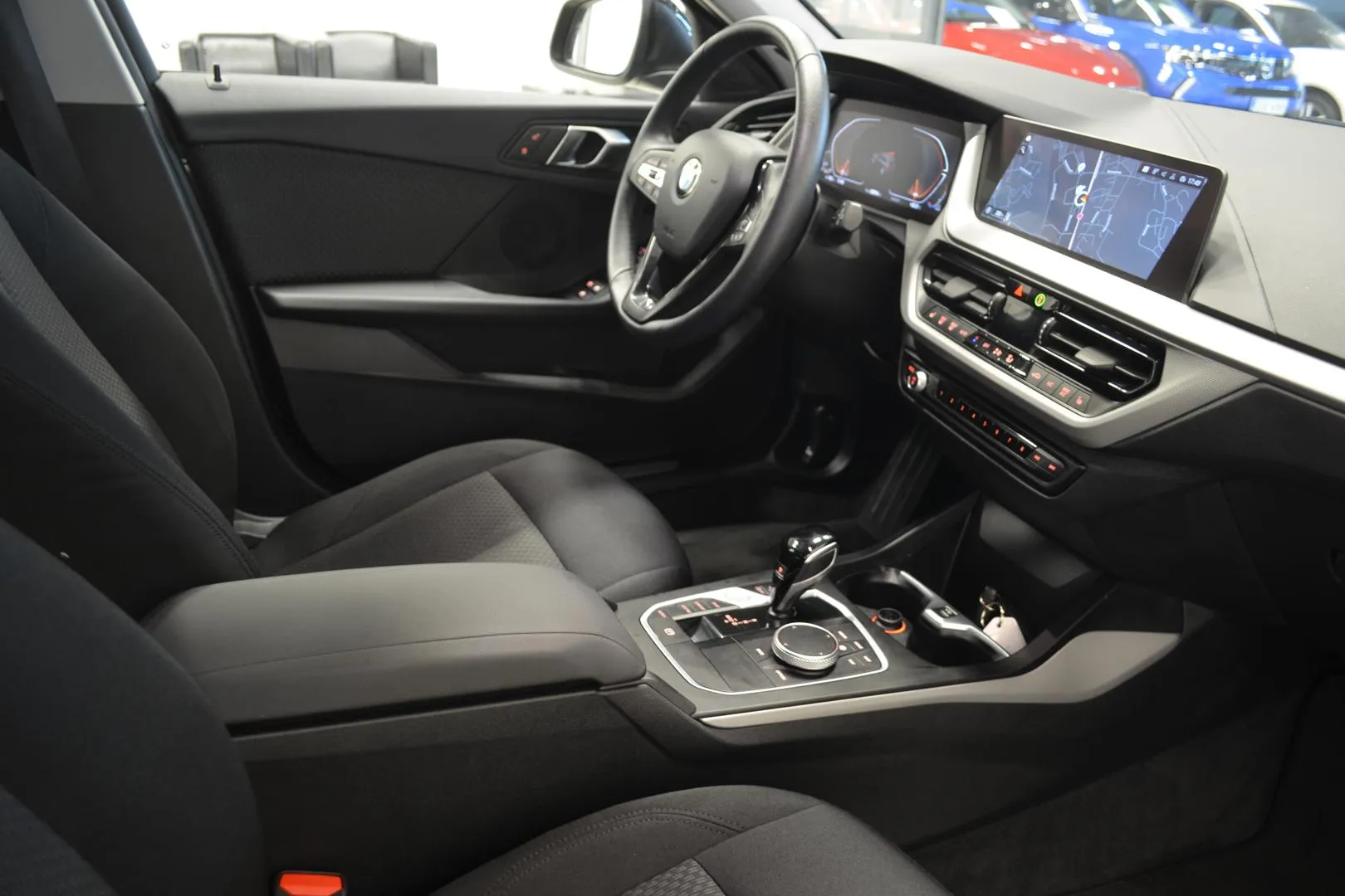 BMW 118 IPE-543 carousel image