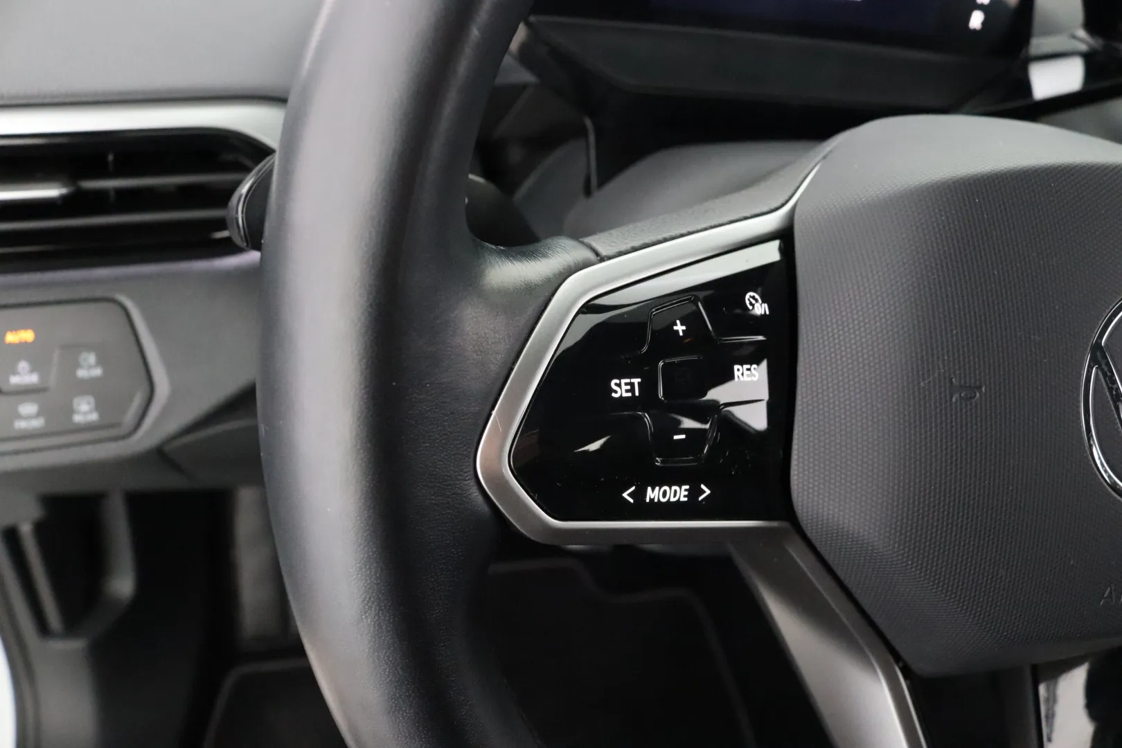 VOLKSWAGEN ID.4 GPI-609 carousel image