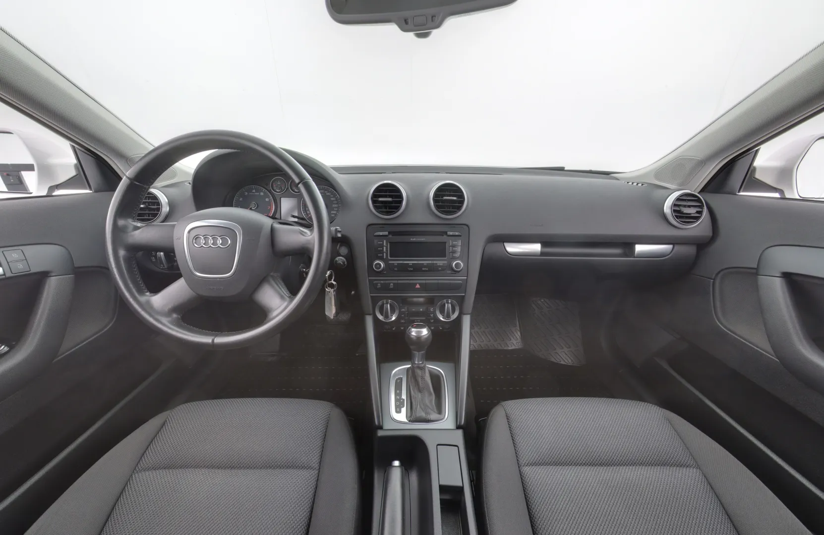 AUDI A3 HUY-950 carousel image