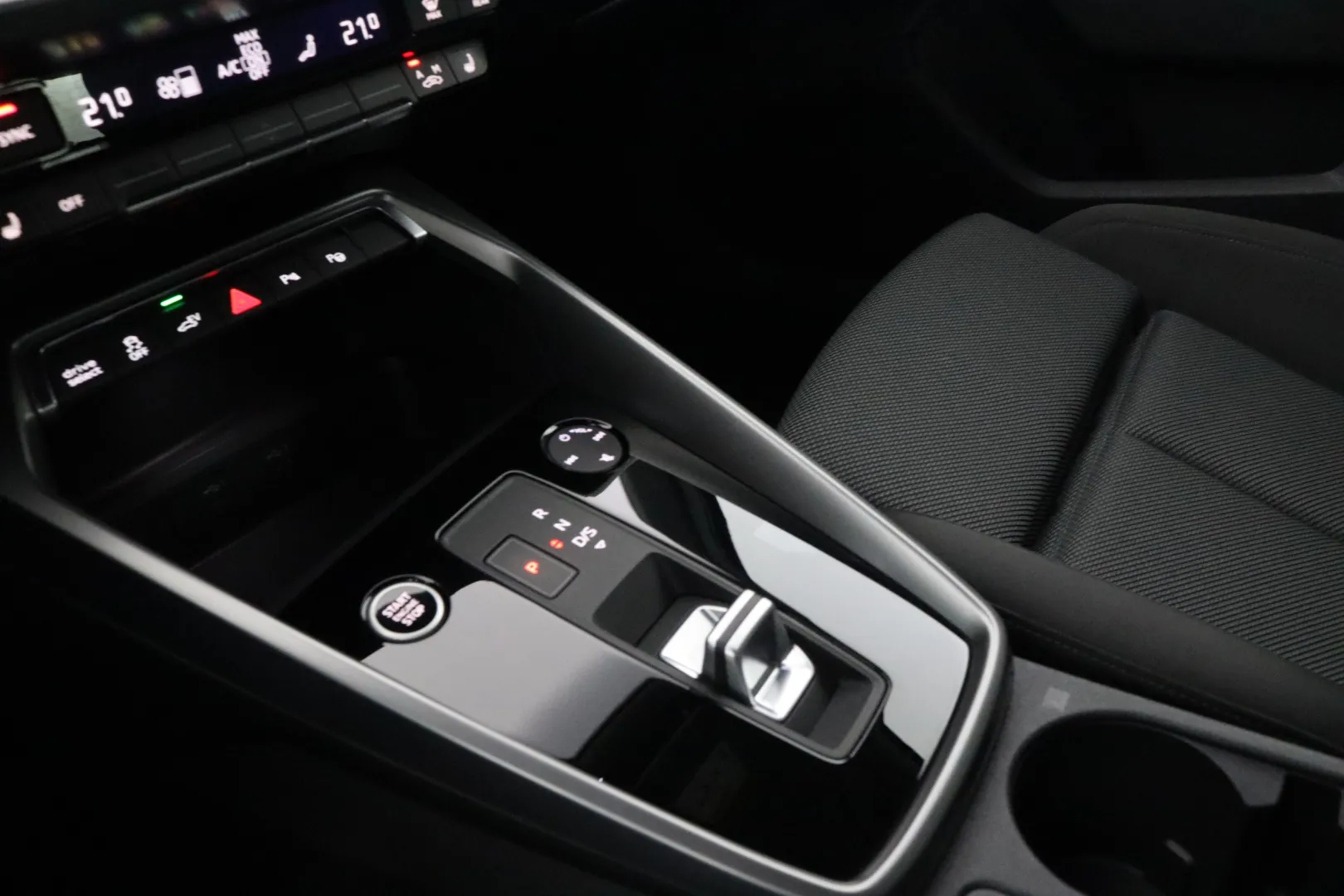 AUDI A3 RVB-425 carousel image