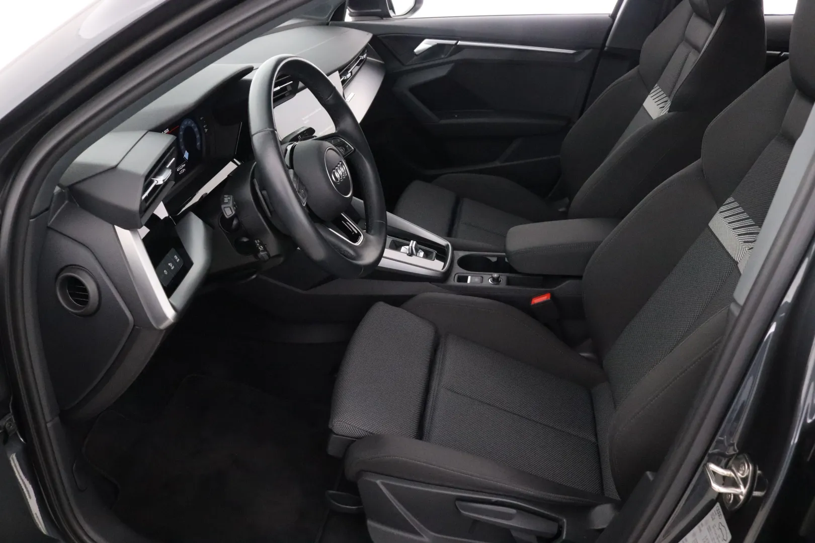 AUDI A3 RVB-425 carousel image