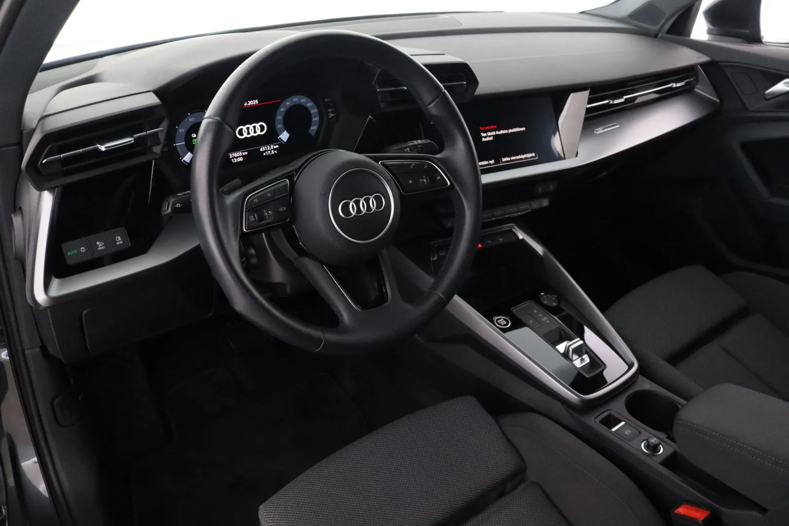 AUDI A3 RVB-425 carousel image