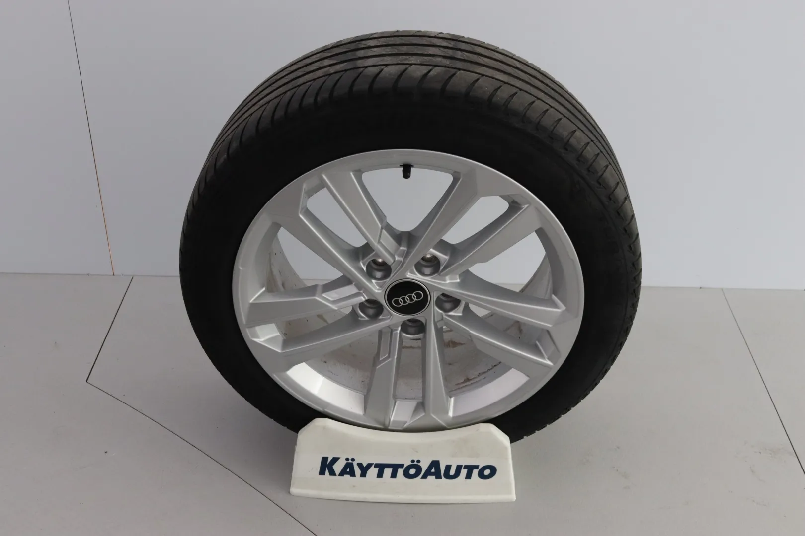 AUDI A3 RVB-425 carousel image