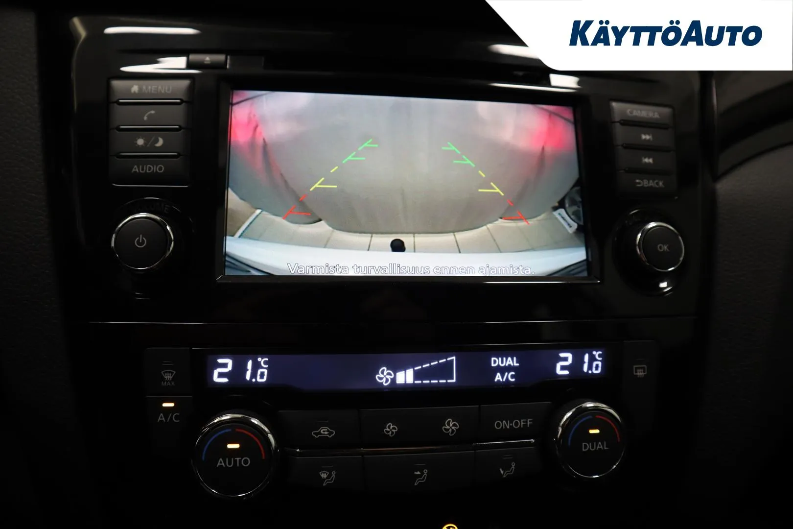 NISSAN Qashqai COT-558 carousel image