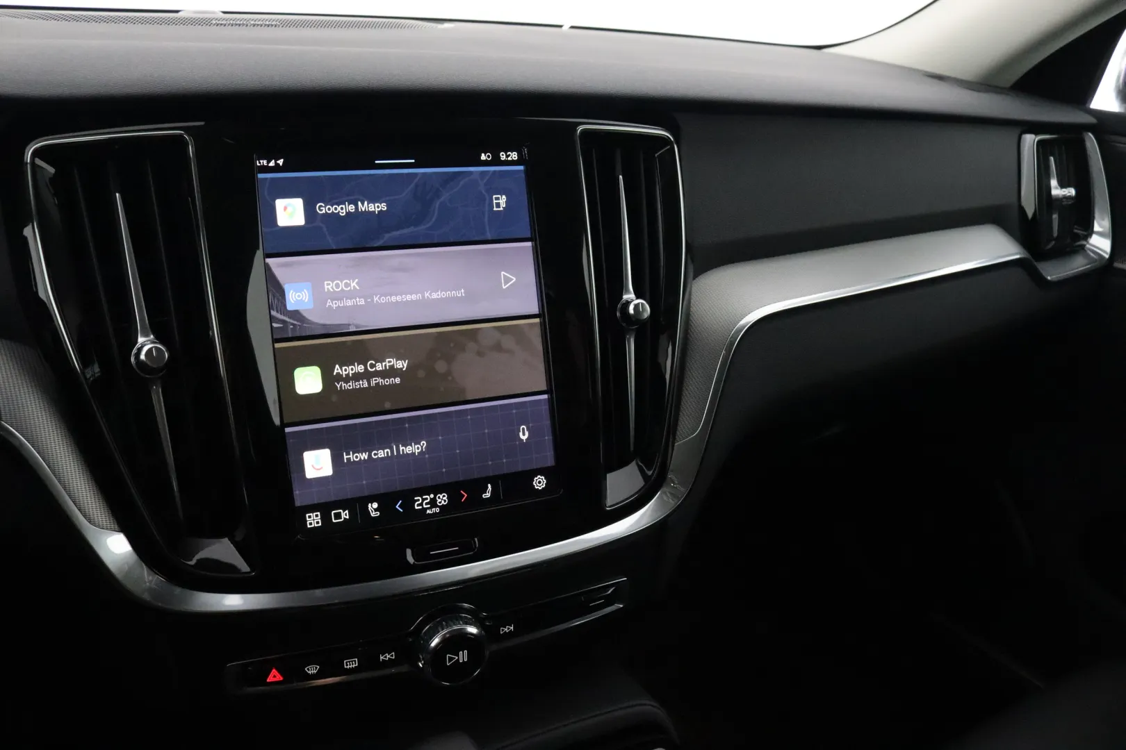 VOLVO V60 RXA-930 carousel image