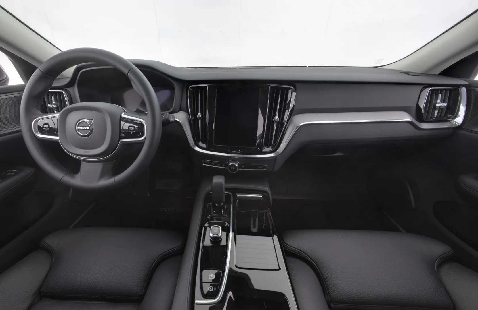 VOLVO V60 RXA-930 carousel image