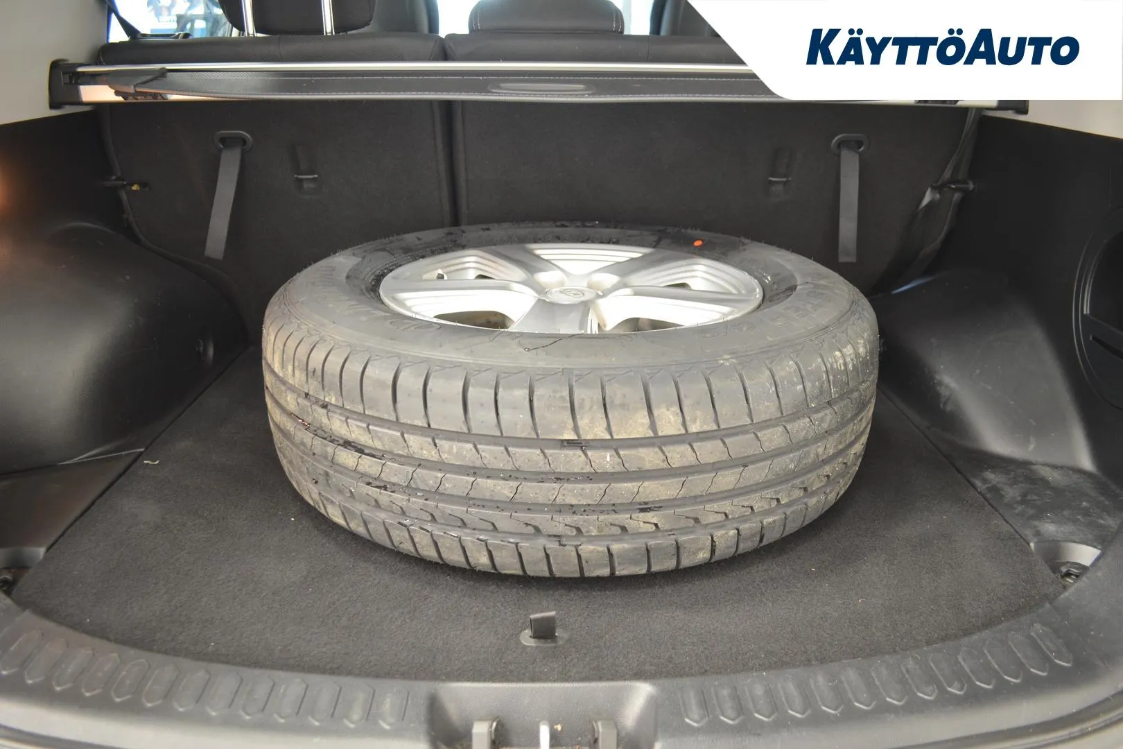 KIA Sportage BSK-324 carousel image