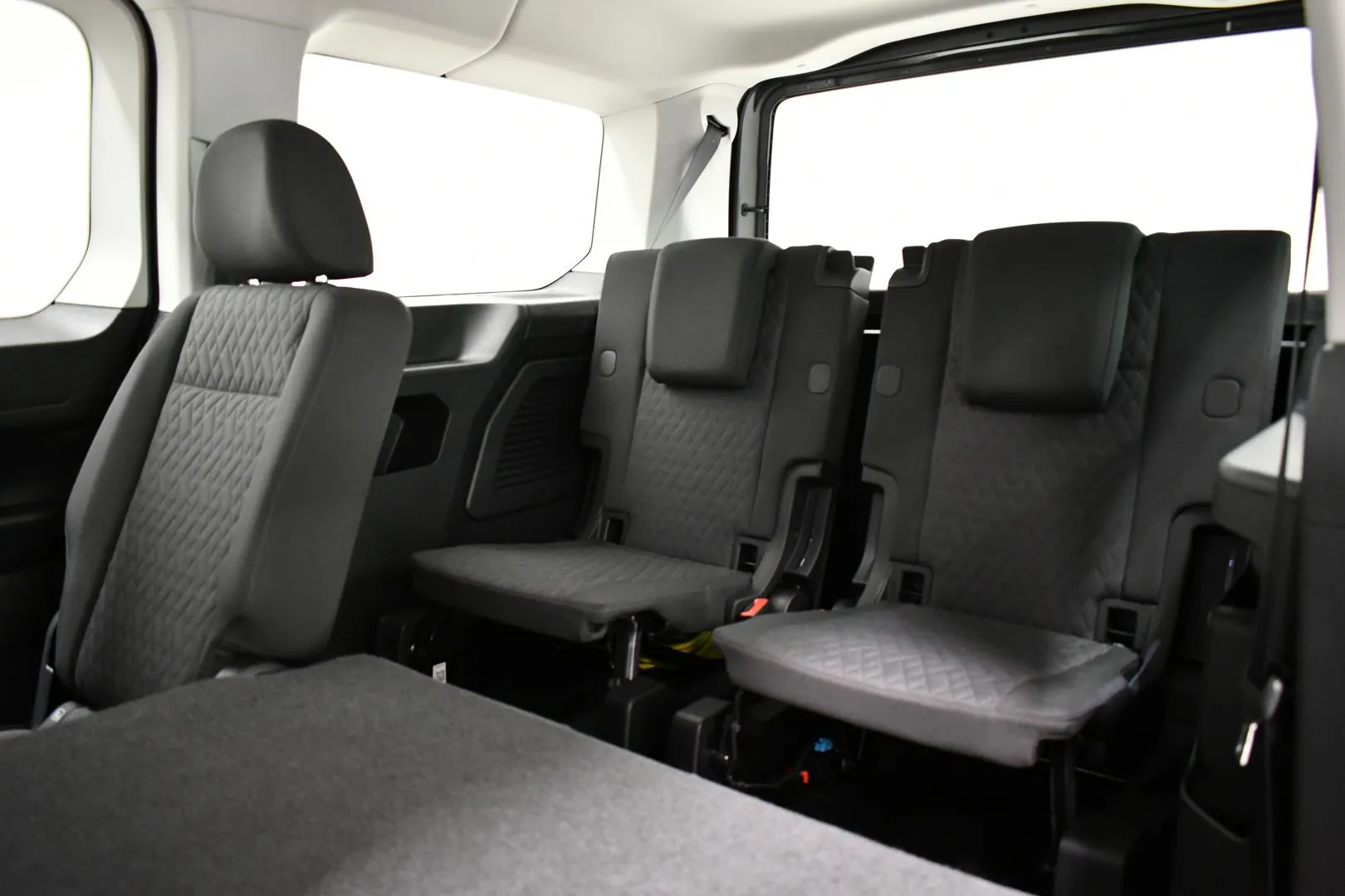 Volkswagen Caddy Maxi FSJ-673 carousel image