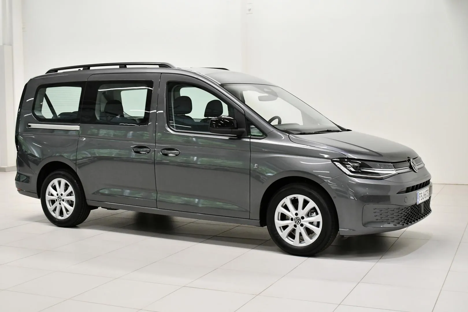Volkswagen Caddy Maxi FSJ-673 carousel image