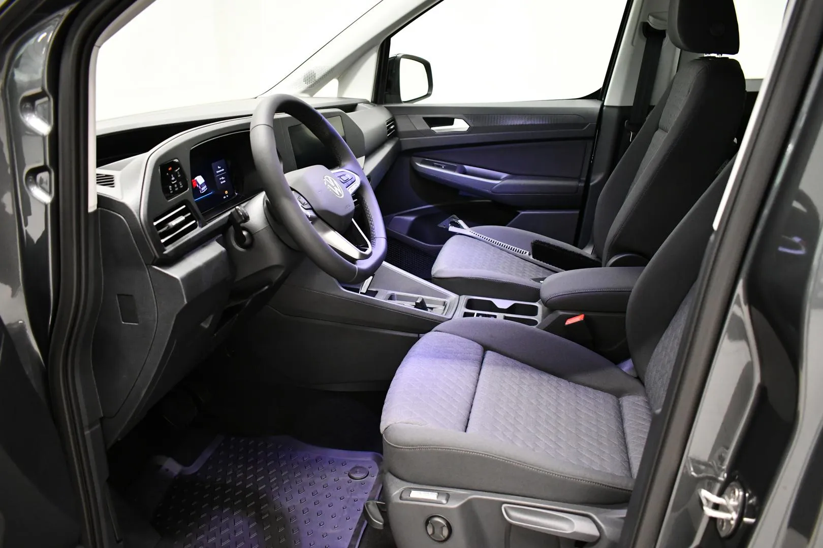 Volkswagen Caddy Maxi FSJ-673 carousel image