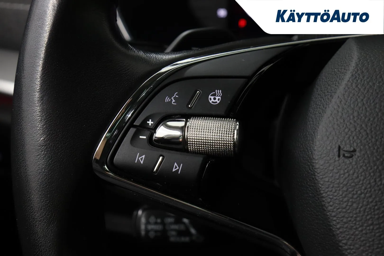 Skoda Octavia GZY-662 carousel image