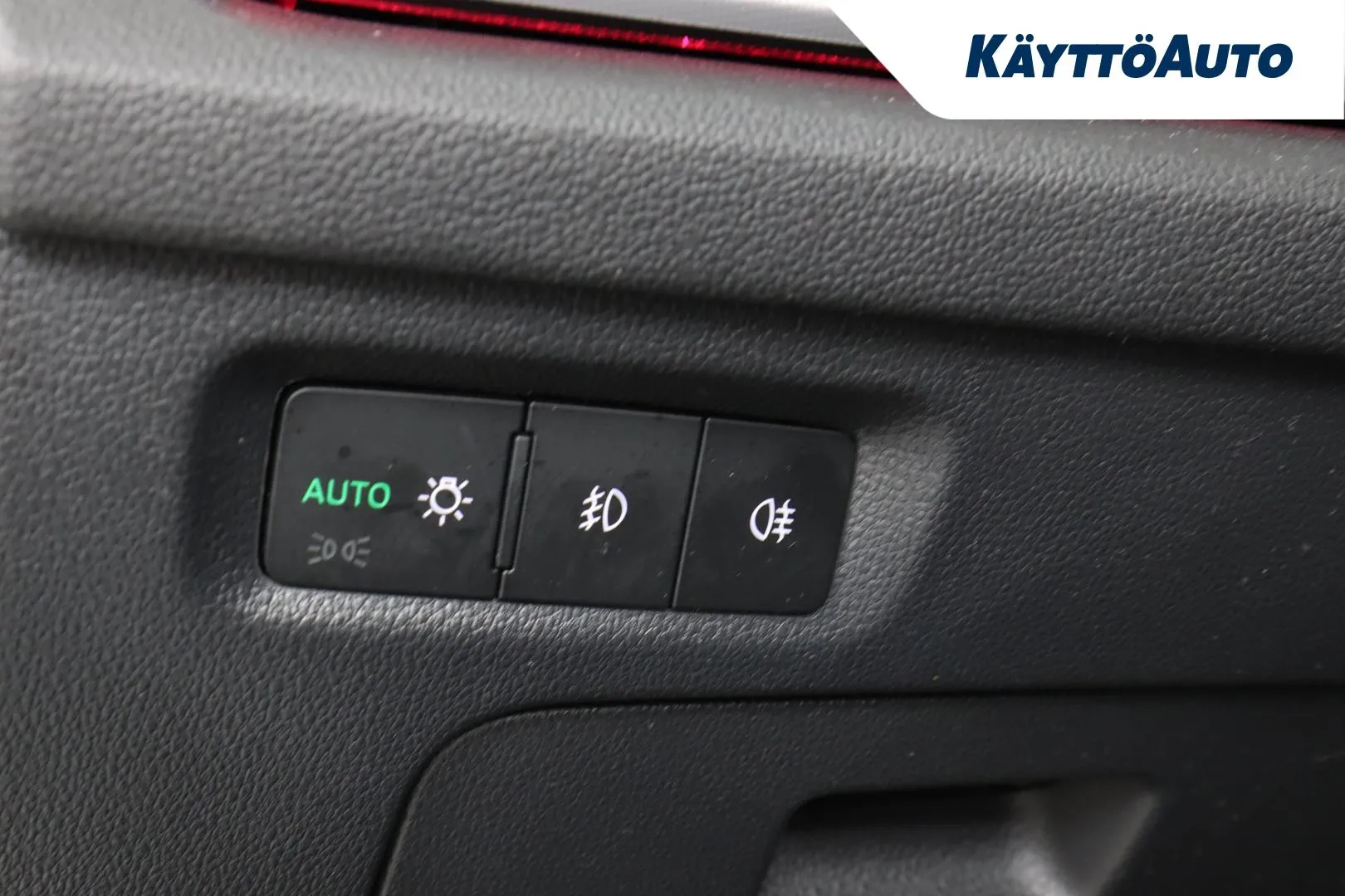 Skoda Octavia GZY-662 carousel image