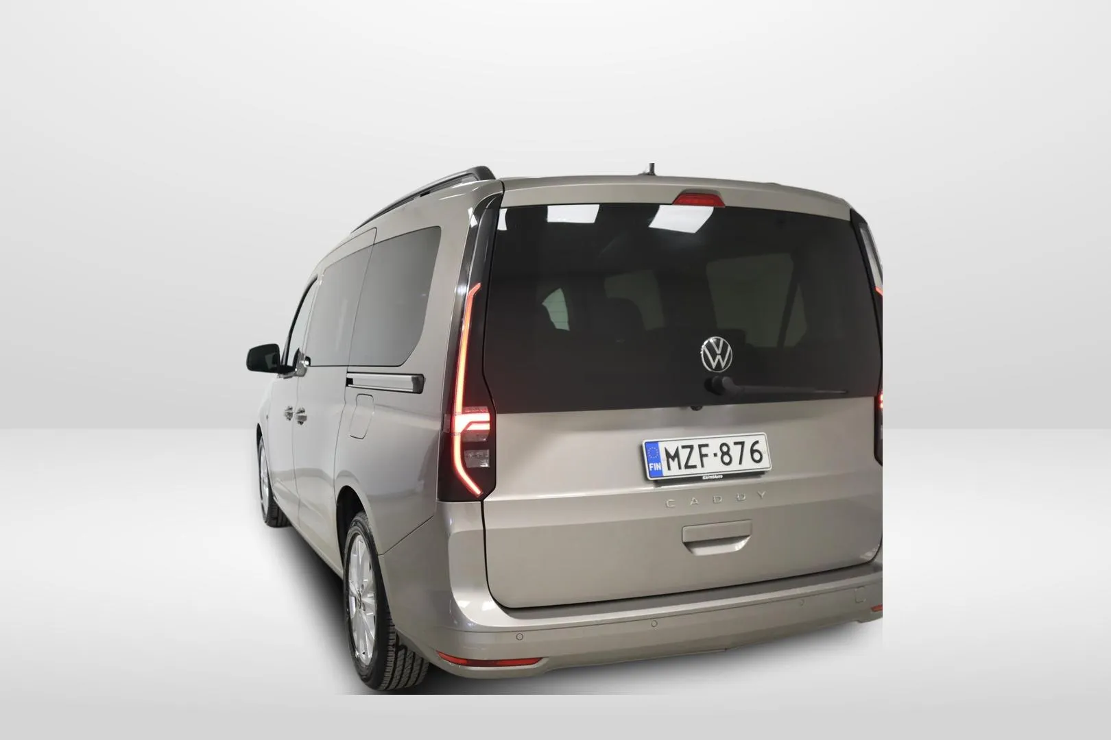 VOLKSWAGEN Caddy Maxi MZF-876 carousel image