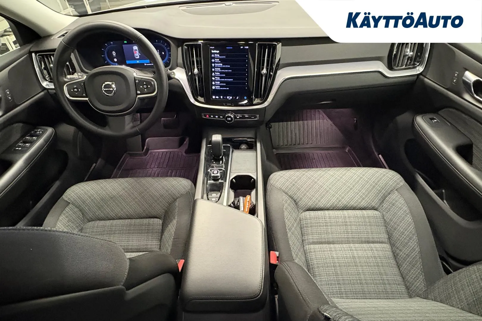 VOLVO V60 RUZ-416 carousel image