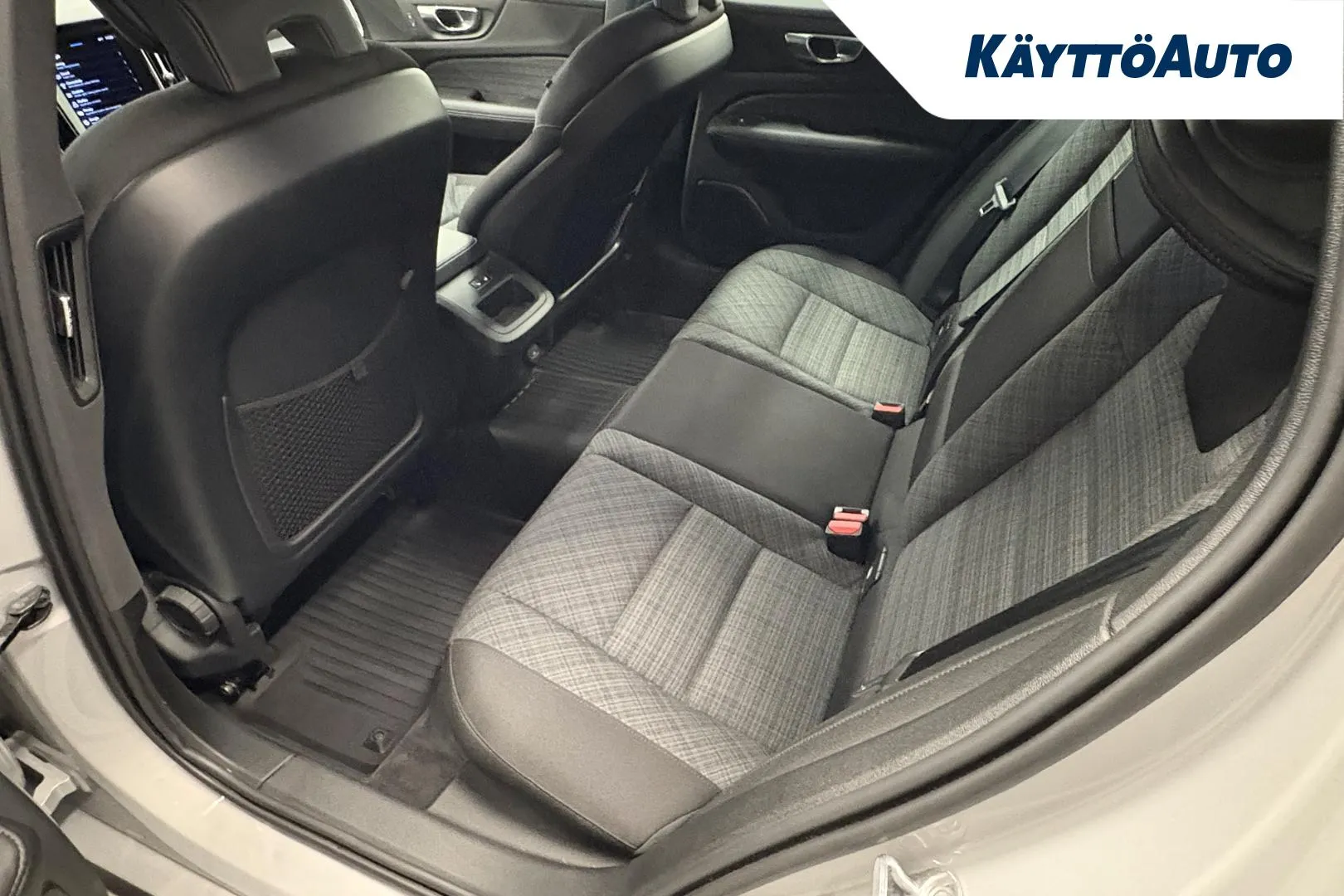 VOLVO V60 RUZ-416 carousel image