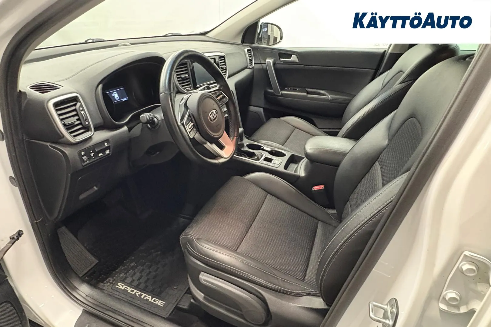 KIA Sportage MNT-793 carousel image