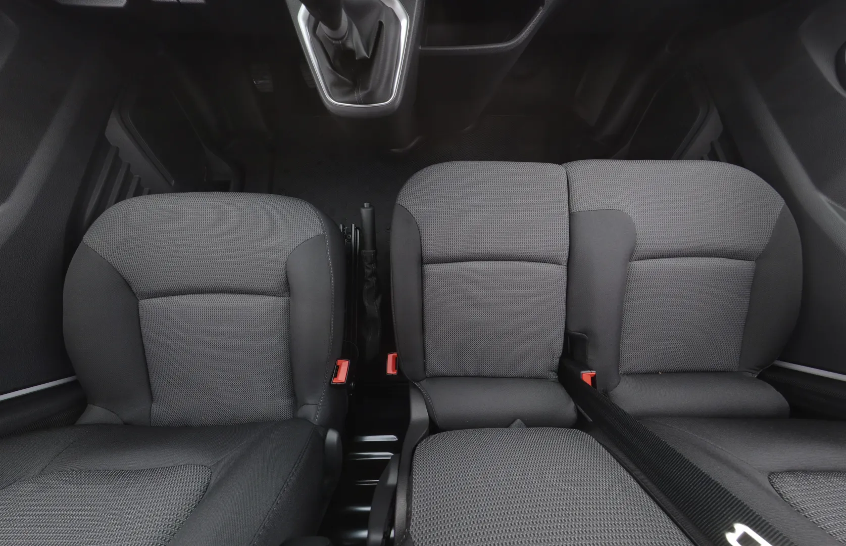 Renault Trafic YYI-652 carousel image