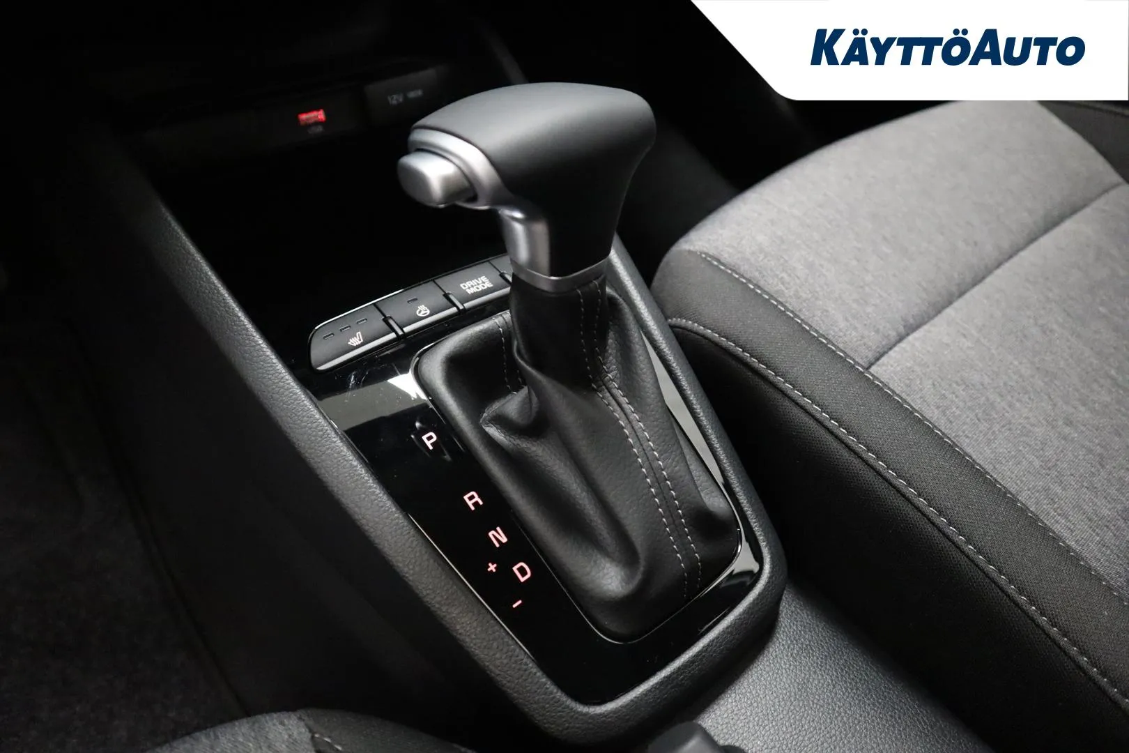 Kia Stonic CSM-619 carousel image