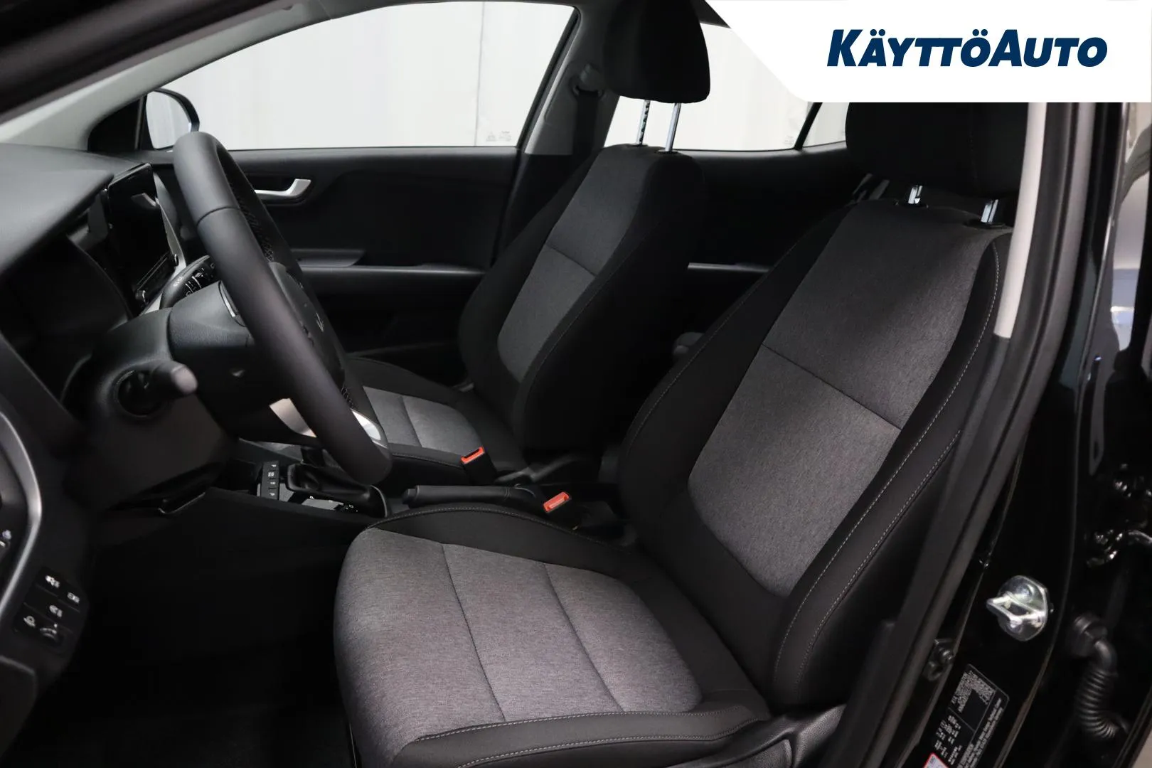 Kia Stonic CSM-619 carousel image