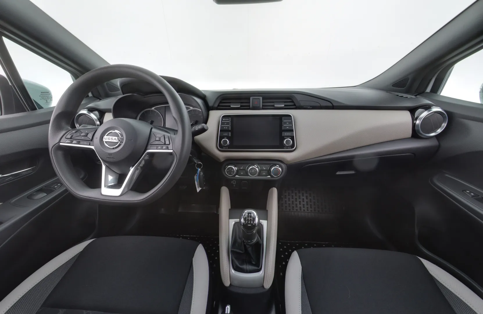 NISSAN Micra NLN-207 carousel image