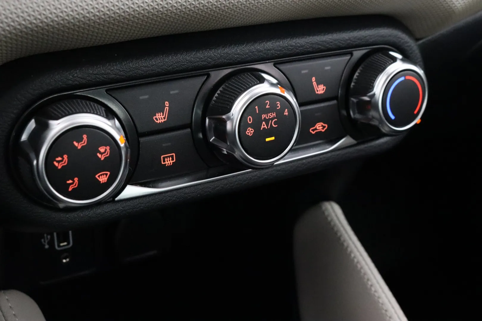 NISSAN Micra NLN-207 carousel image