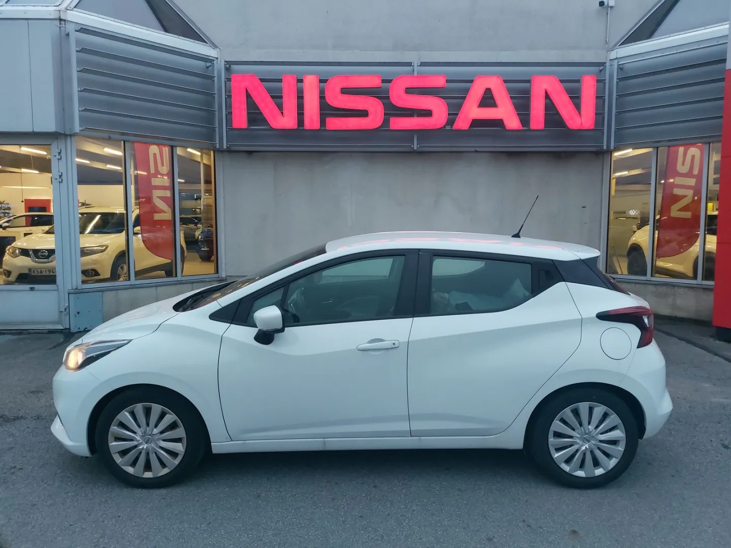 Nissan Micra NLN-207 carousel image