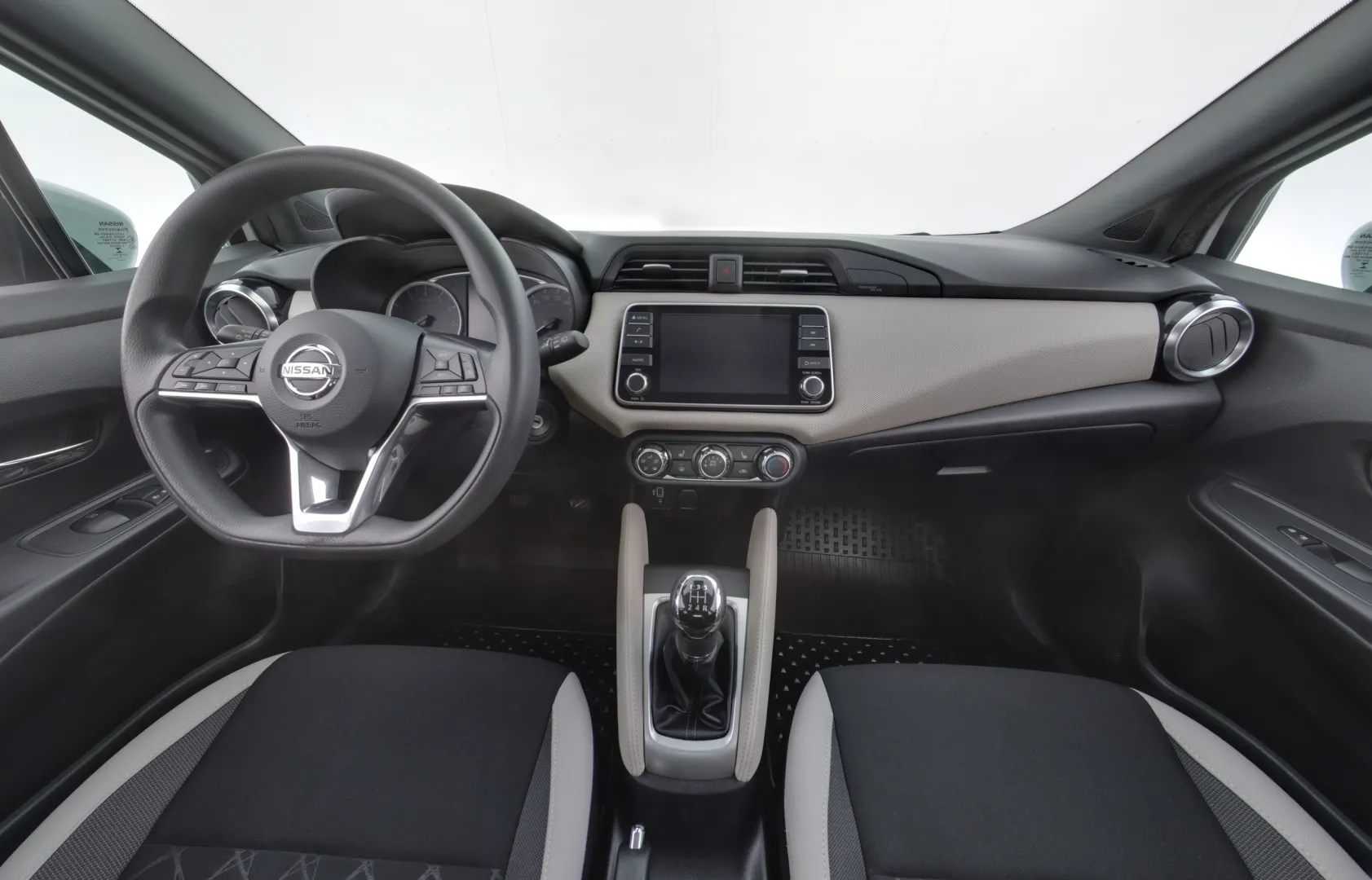 NISSAN Micra NLL-936 carousel image