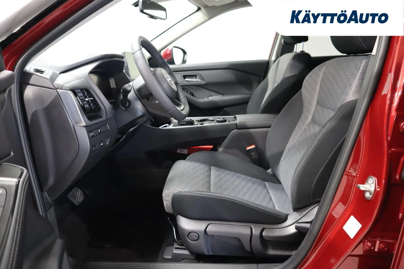 Nissan X-Trail SZJ-587 carousel image