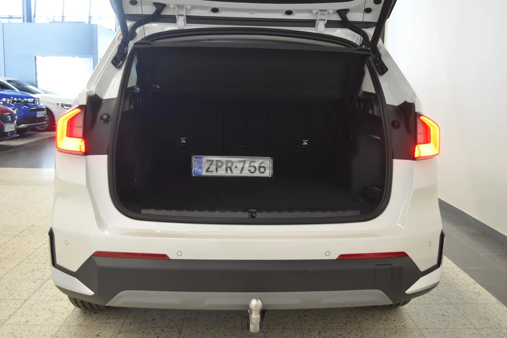 BMW iX1 ZPR-756 carousel image