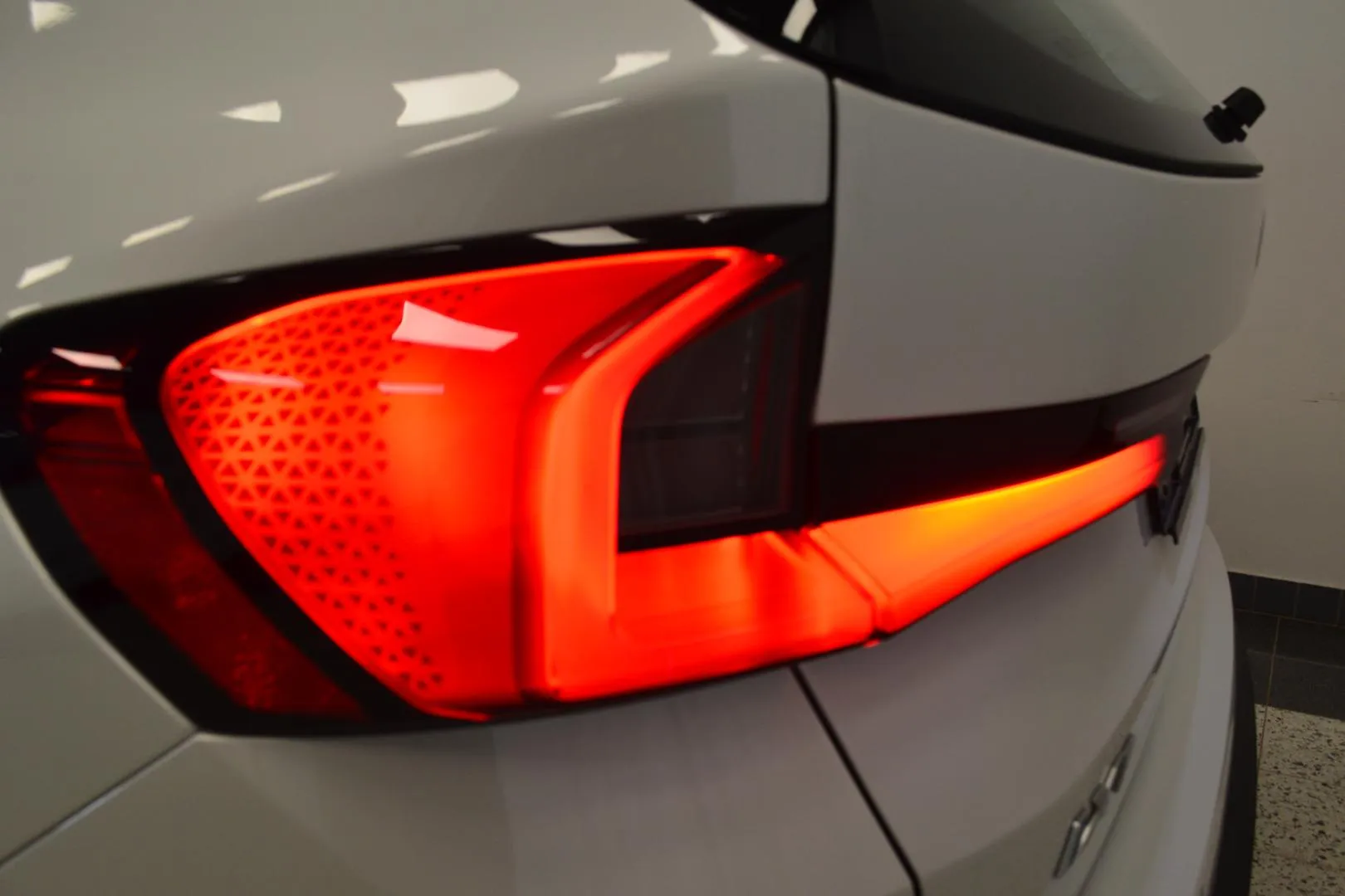BMW iX1 ZPR-756 carousel image