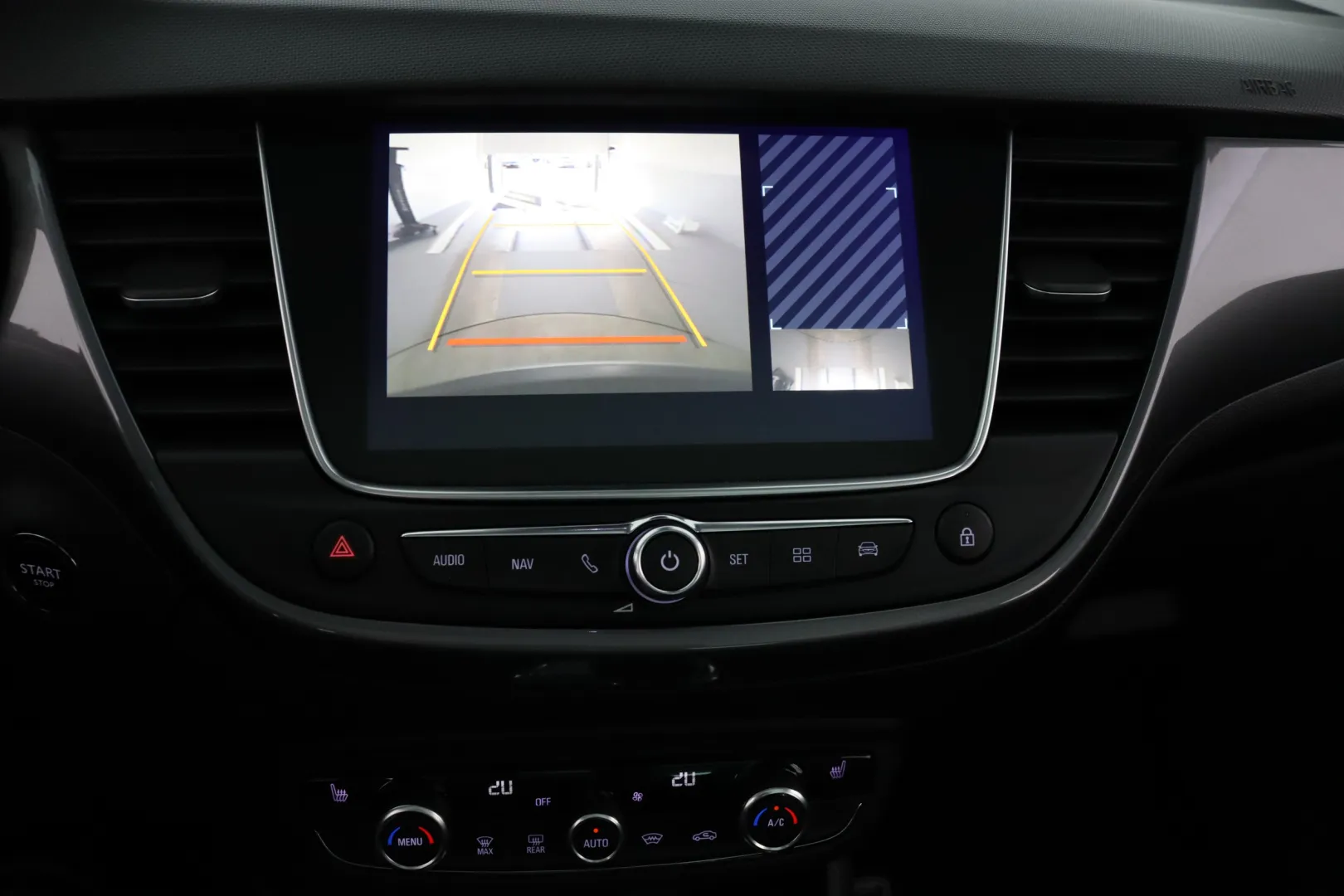 Opel Crossland X FMU-785 carousel image