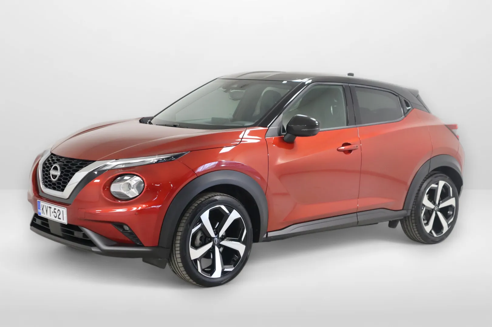 Nissan Juke KVT-521 carousel image