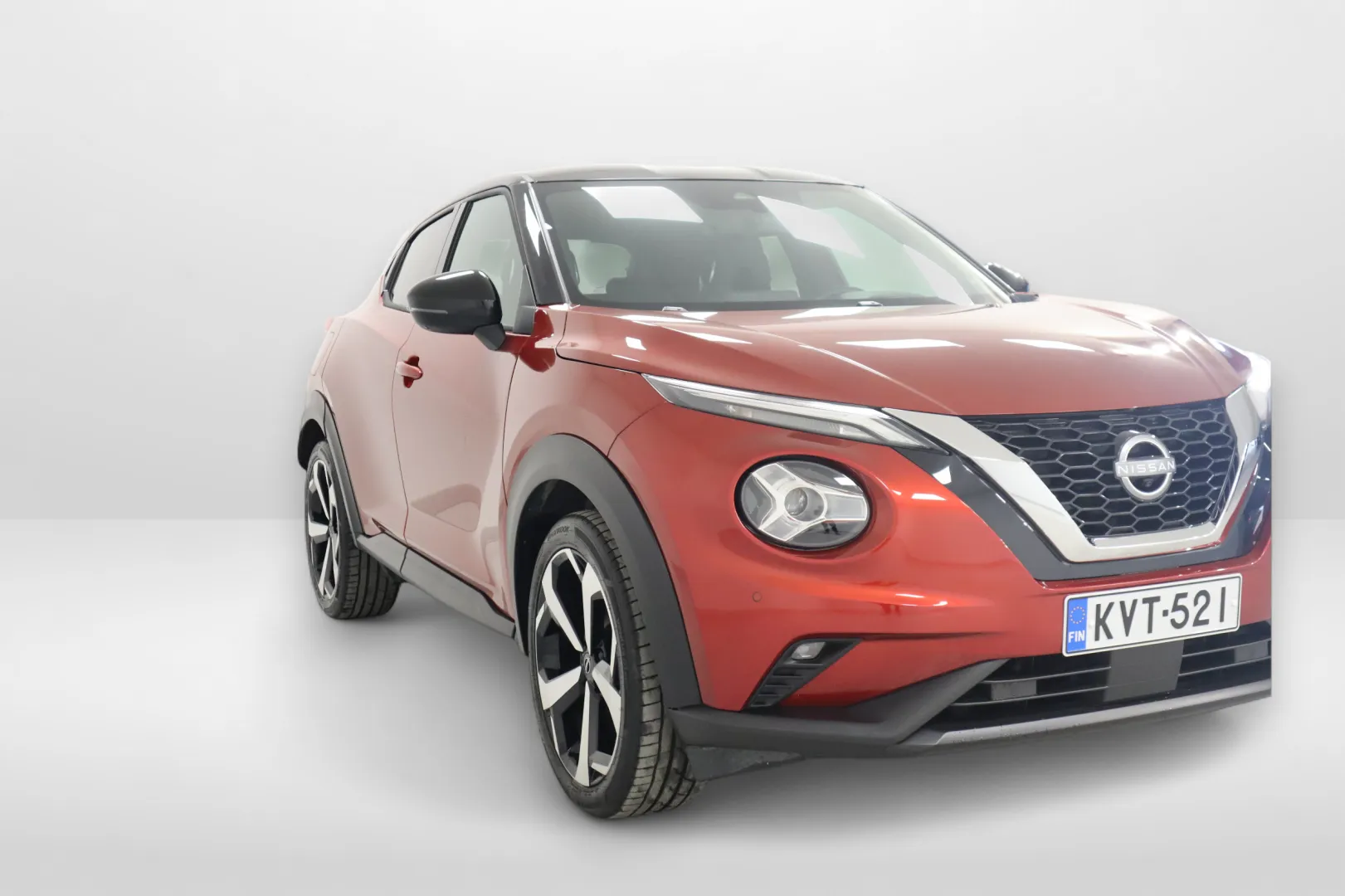 Nissan Juke KVT-521 carousel image