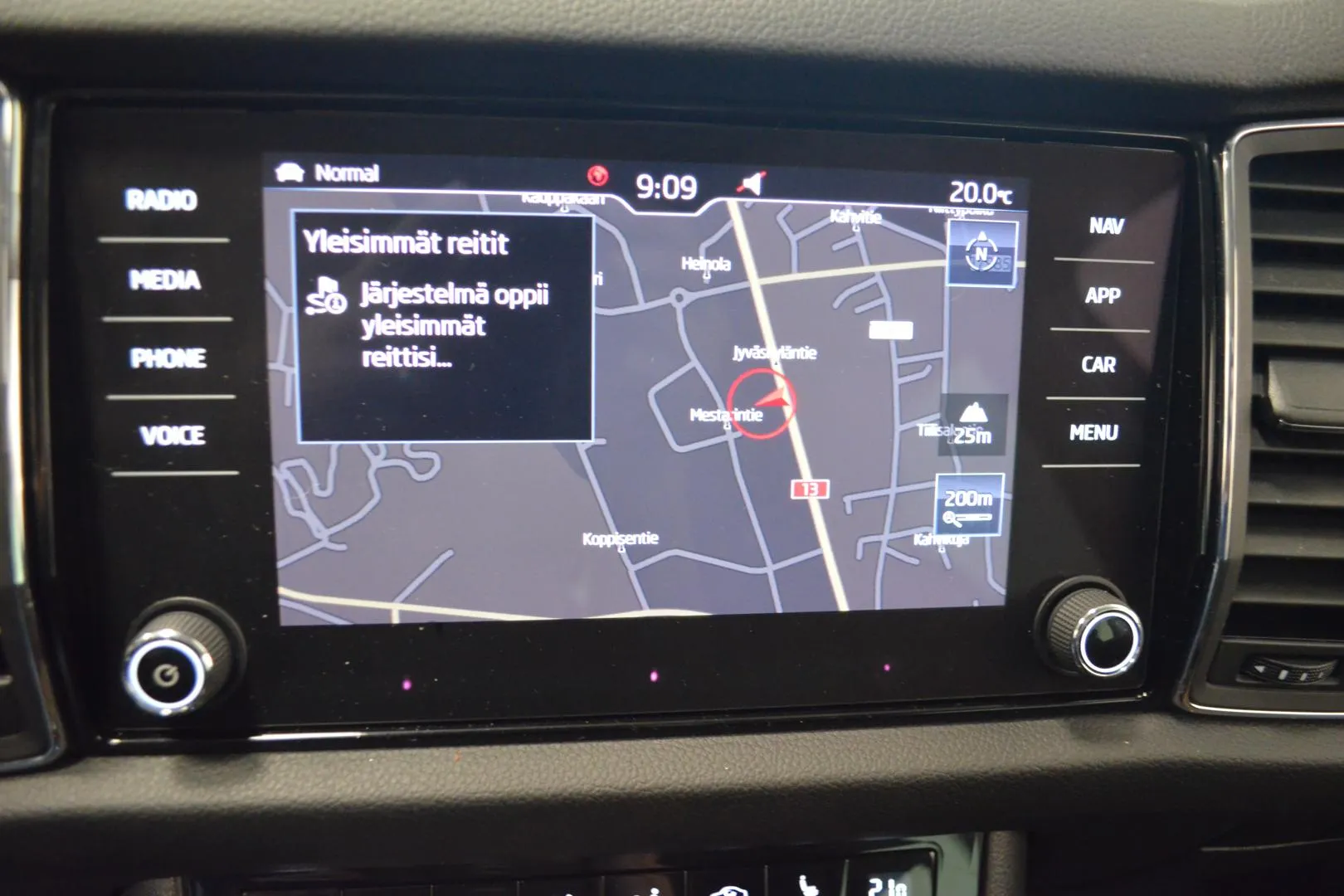 SKODA Kodiaq YKC-456 carousel image