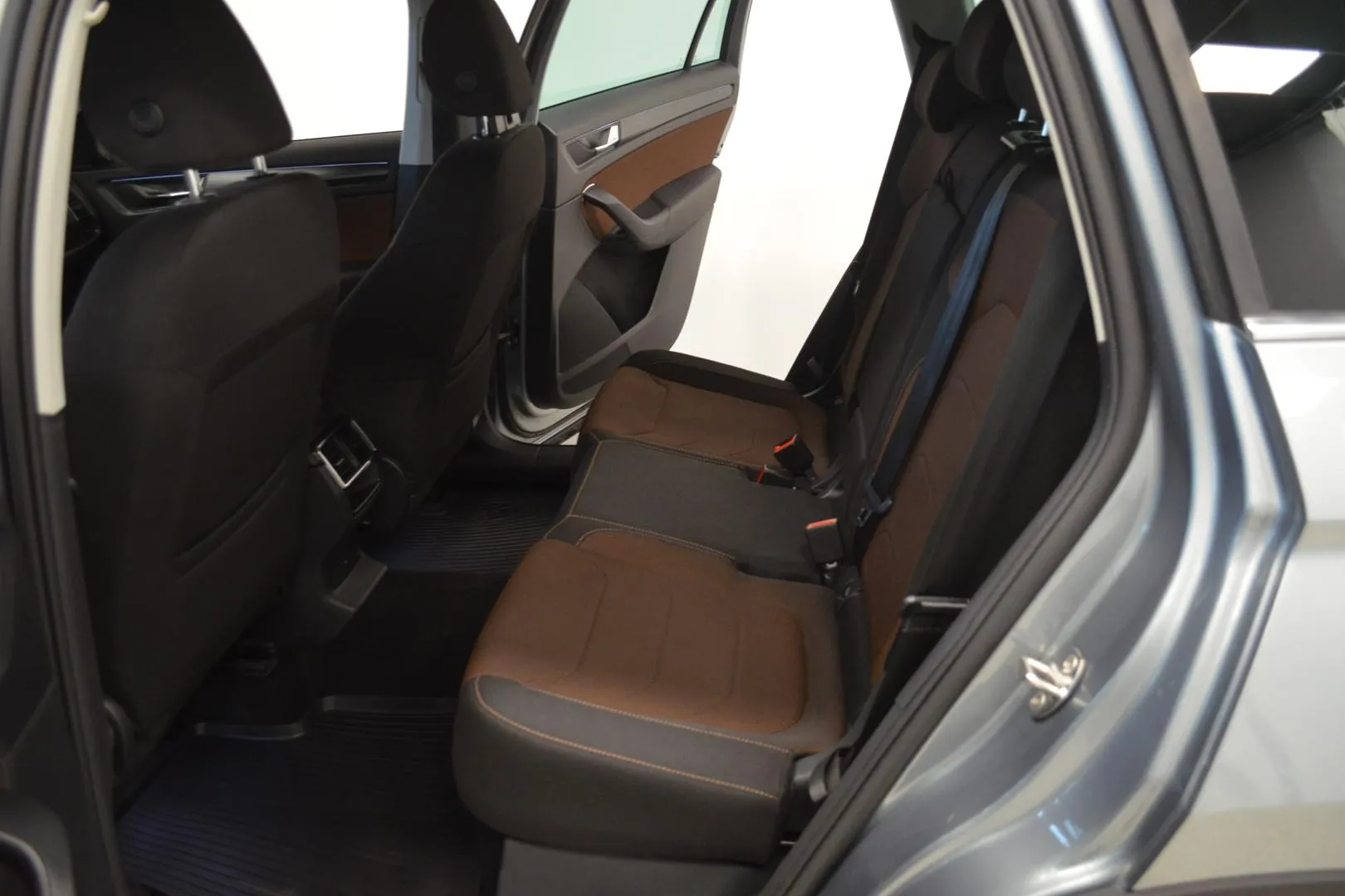 SKODA Kodiaq YKC-456 carousel image
