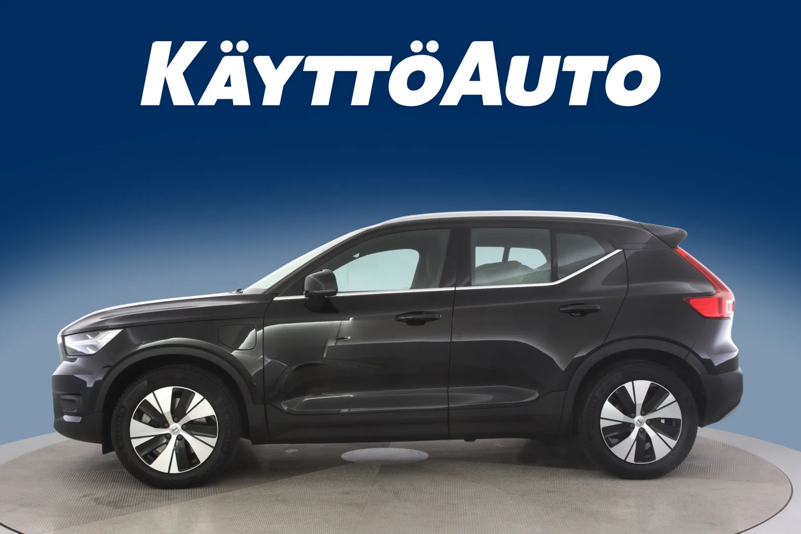 VOLVO XC40 IZJ-646 carousel image