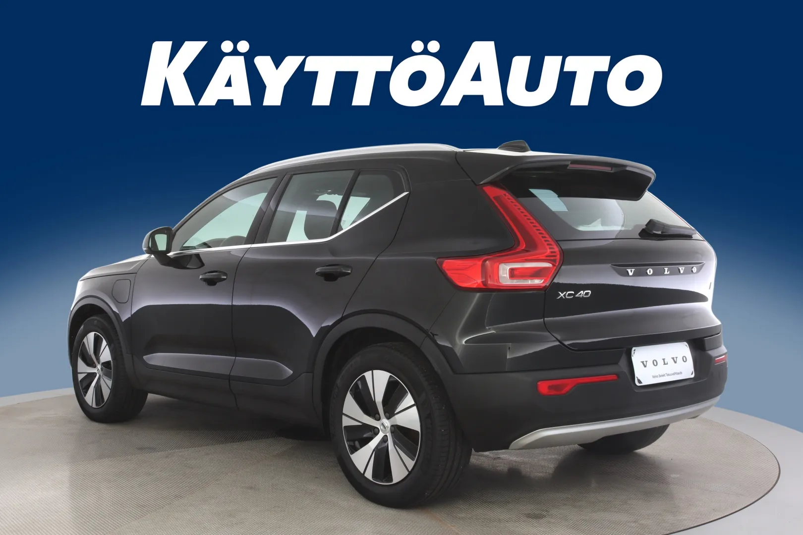 VOLVO XC40 IZJ-646 carousel image