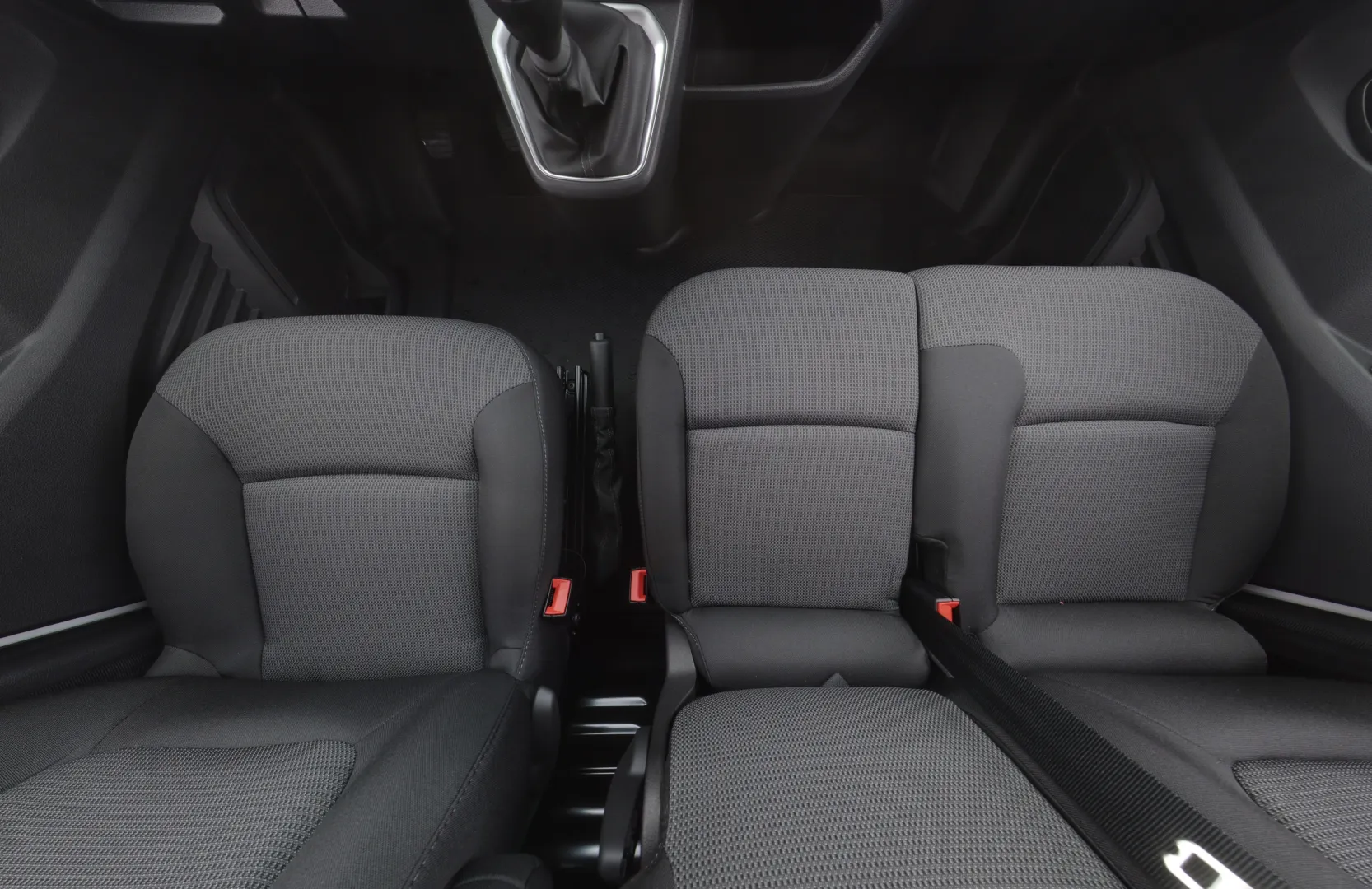 Renault Trafic CSL-935 carousel image