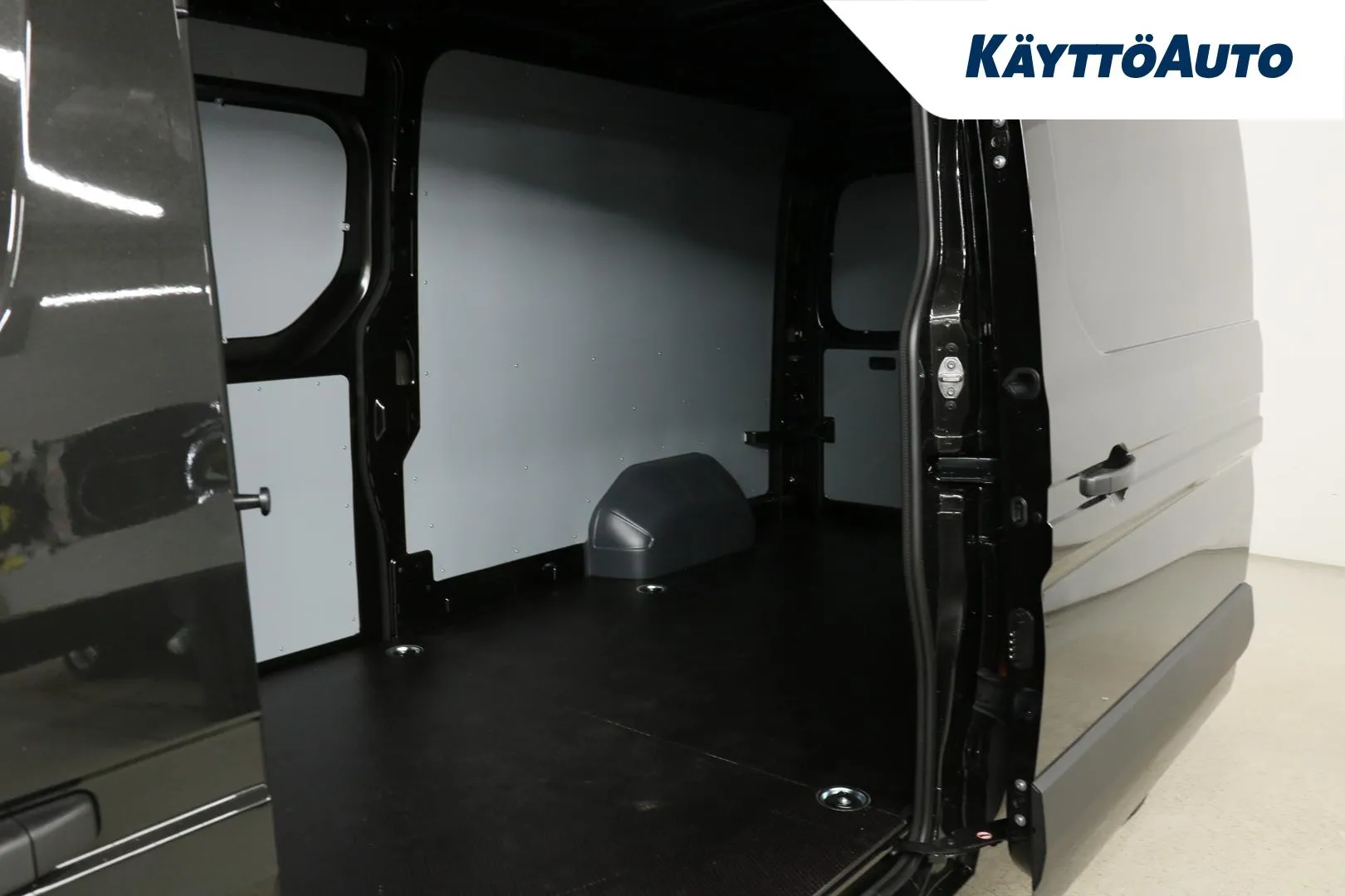 Renault Master JNV-675 carousel image