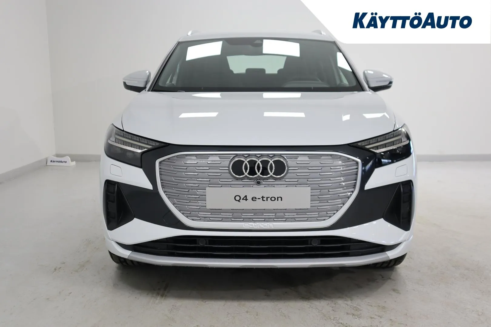 Audi Q4 e-tron FSK-694 carousel image
