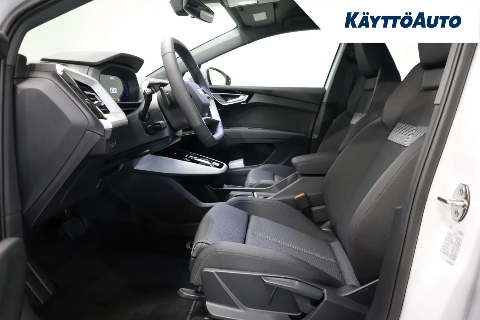 Audi Q4 e-tron FSK-694 carousel image