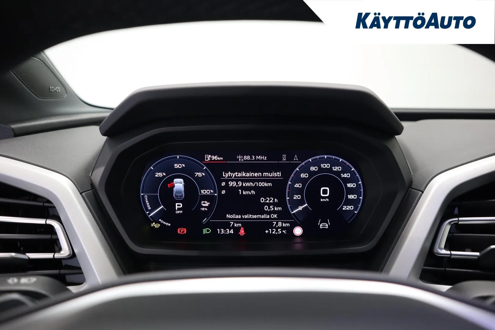 Audi Q4 e-tron FSK-694 carousel image