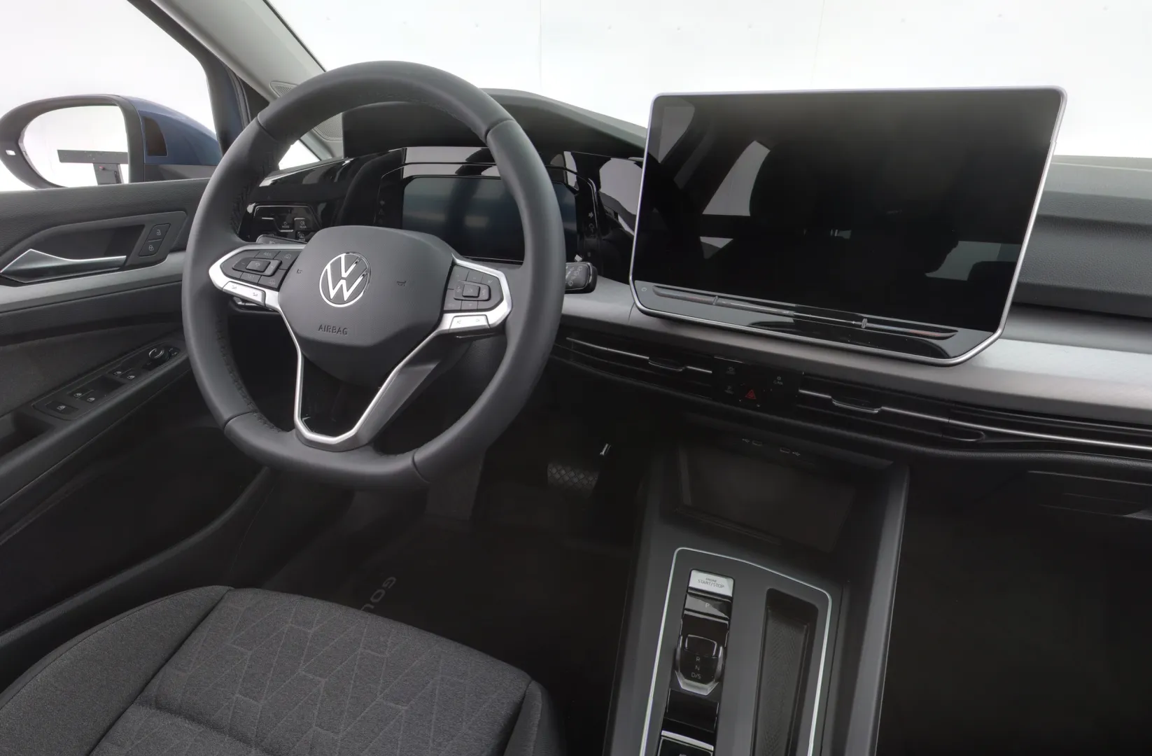 Volkswagen Golf FSJ-679 carousel image
