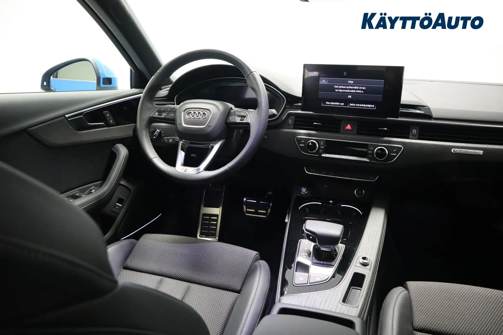 AUDI A4 GOV-298 carousel image